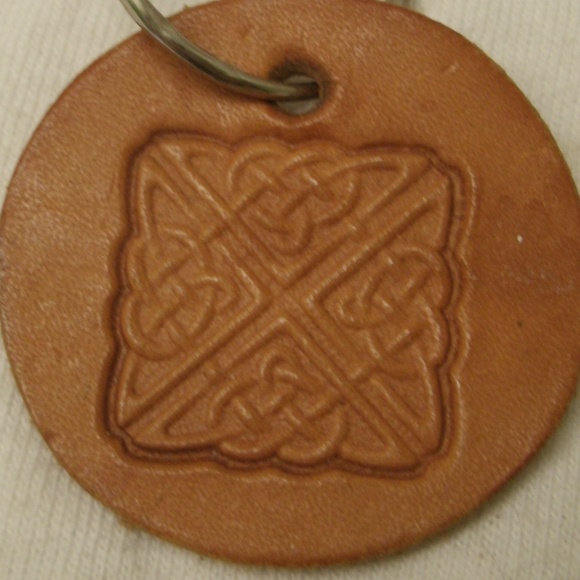 Handmade Leather Celtic Knotwork Keychain - Picture 7 of 8